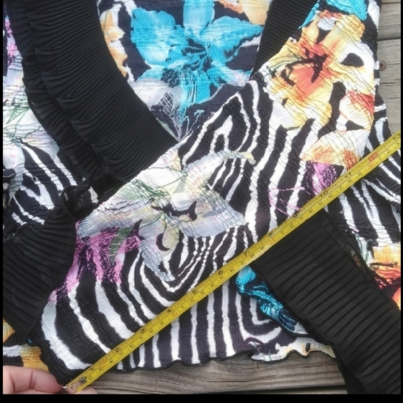 2 Piece Alberto Makali Vintage Top Set - Picture 11 of 14